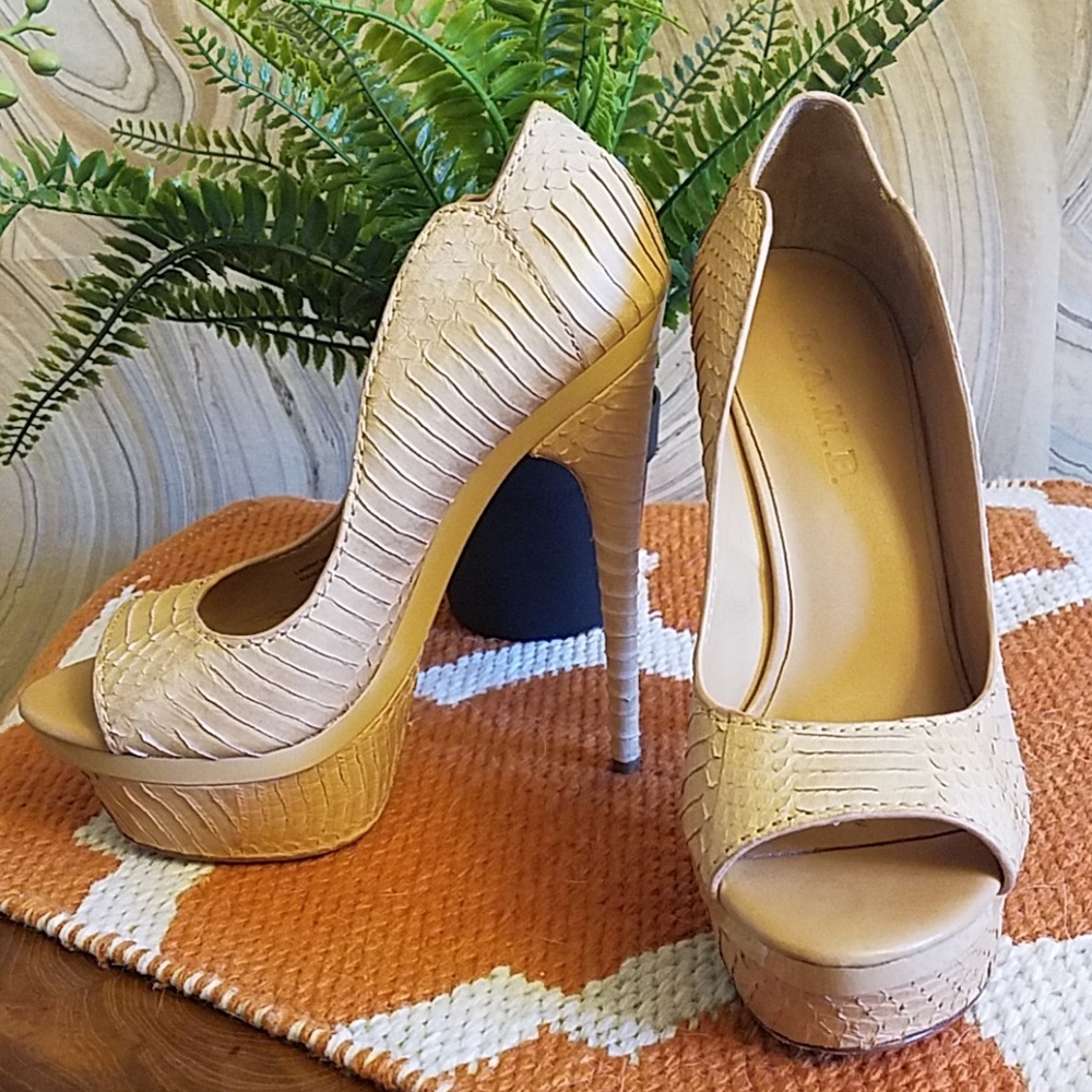 L.A.M.B Open Toe Nude Leather Heels